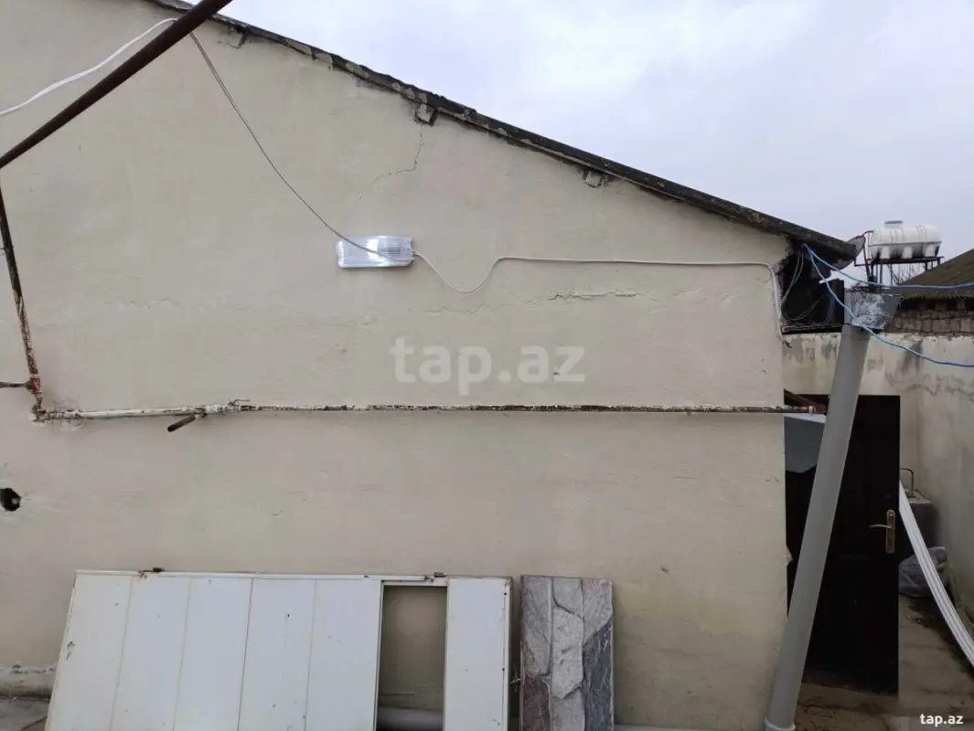 Satılır 3 otaqlı həyət evi 100 m²