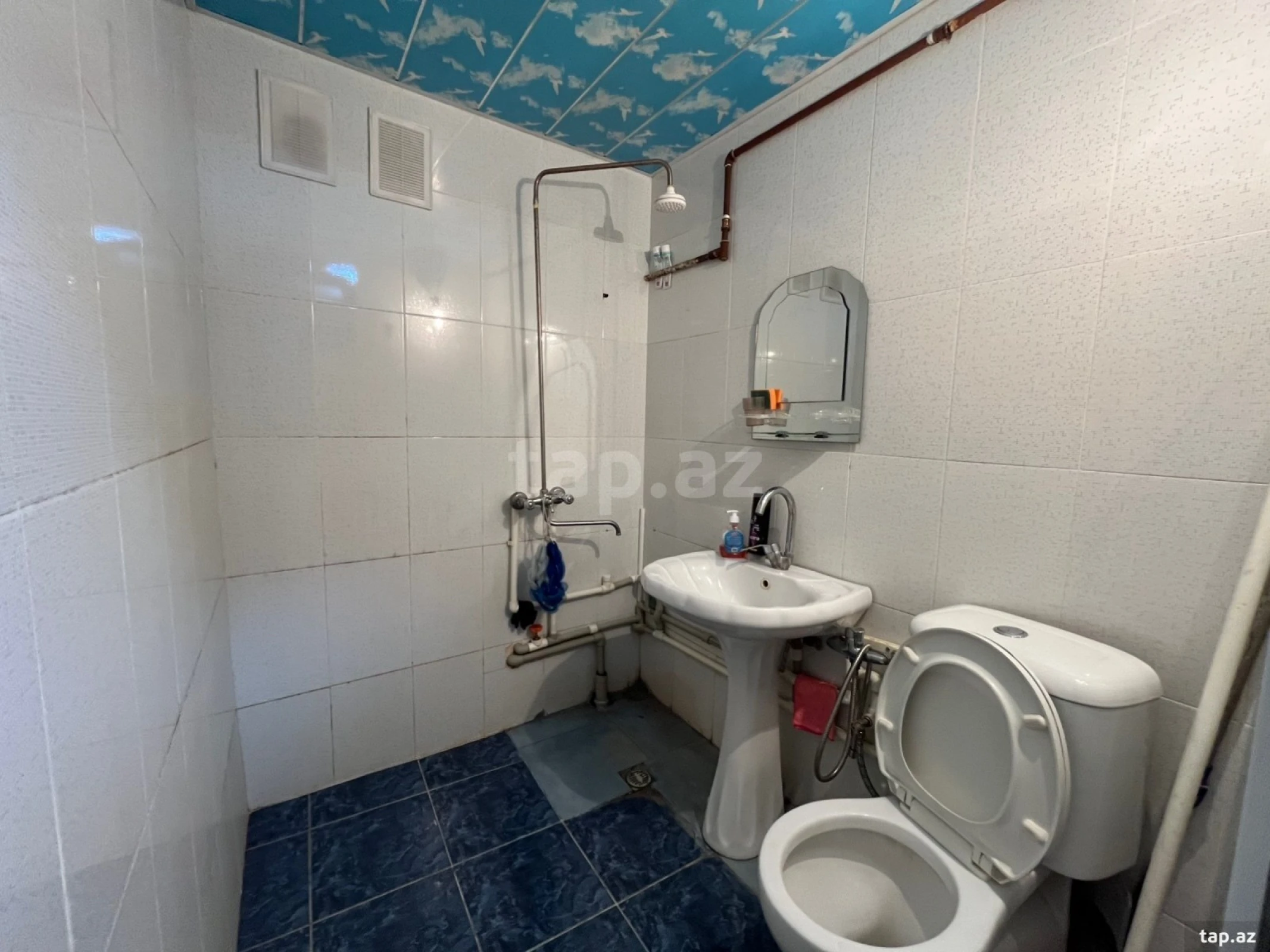 Kirayə verilir 2 otaqlı mənzil 60 m²