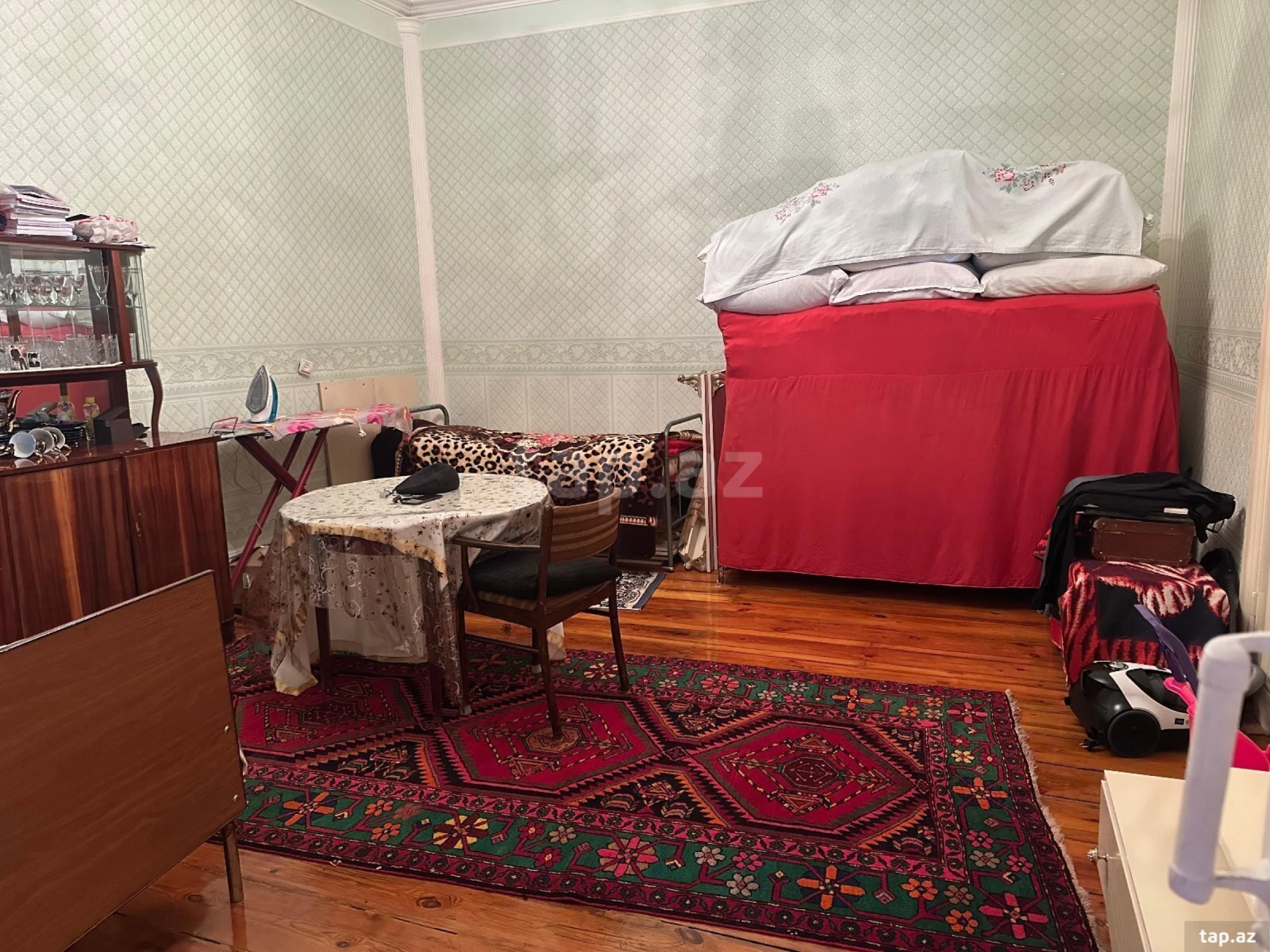 Satılır 5 otaqlı həyət evi