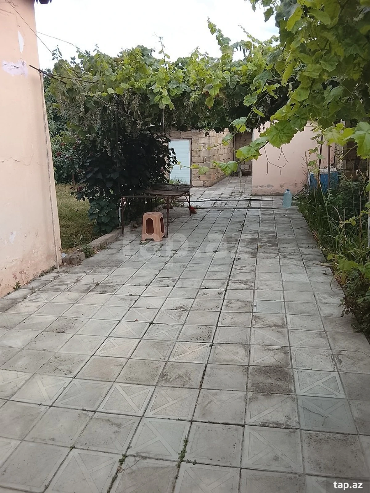 Satılır 4 otaqlı həyət evi