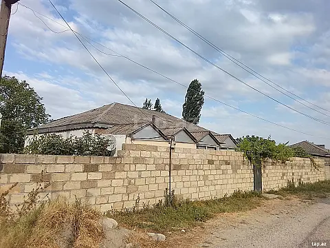 Satılır 4 otaqlı həyət evi — Quba 4 otaq
