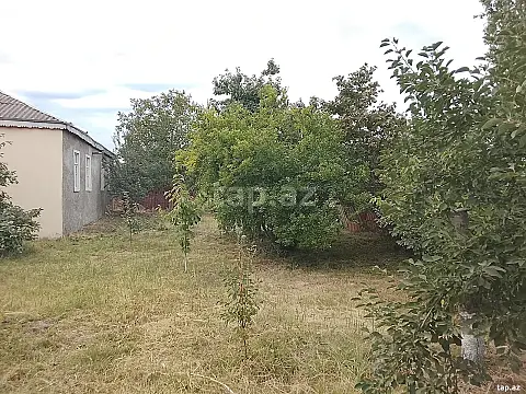 Satılır 4 otaqlı həyət evi