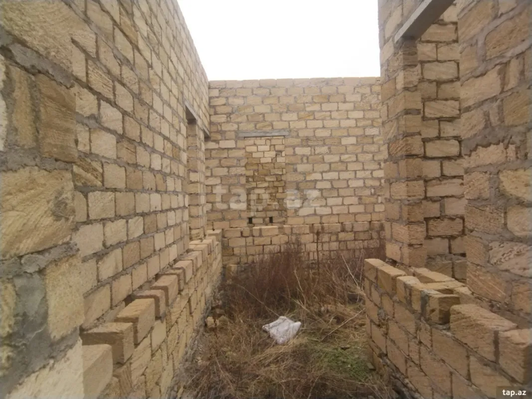 Satılır 3 otaqlı həyət evi