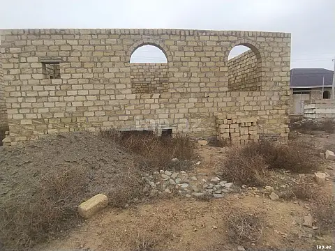 Satılır 3 otaqlı həyət evi
