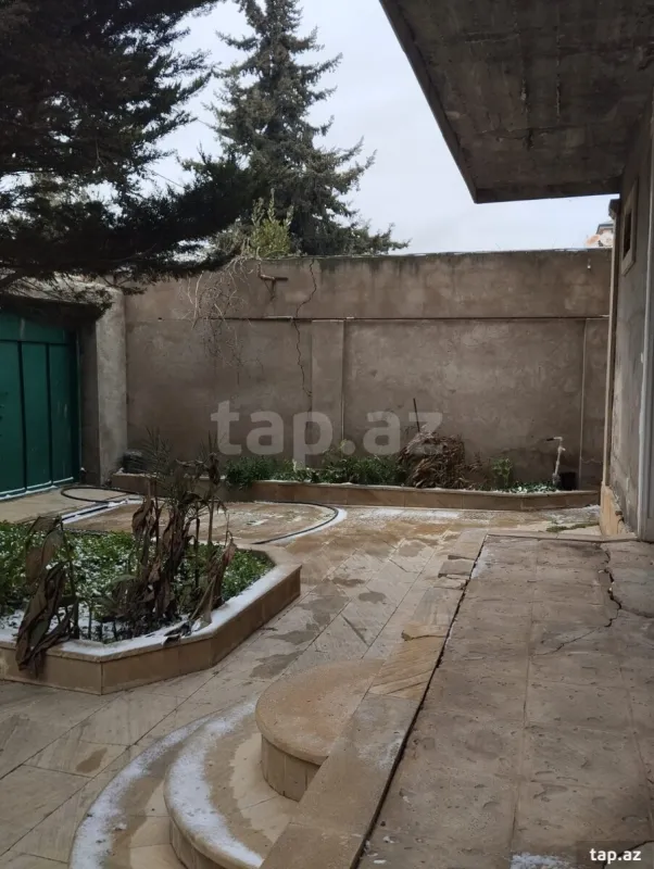 Kirayə verilir 4 otaqlı həyət evi