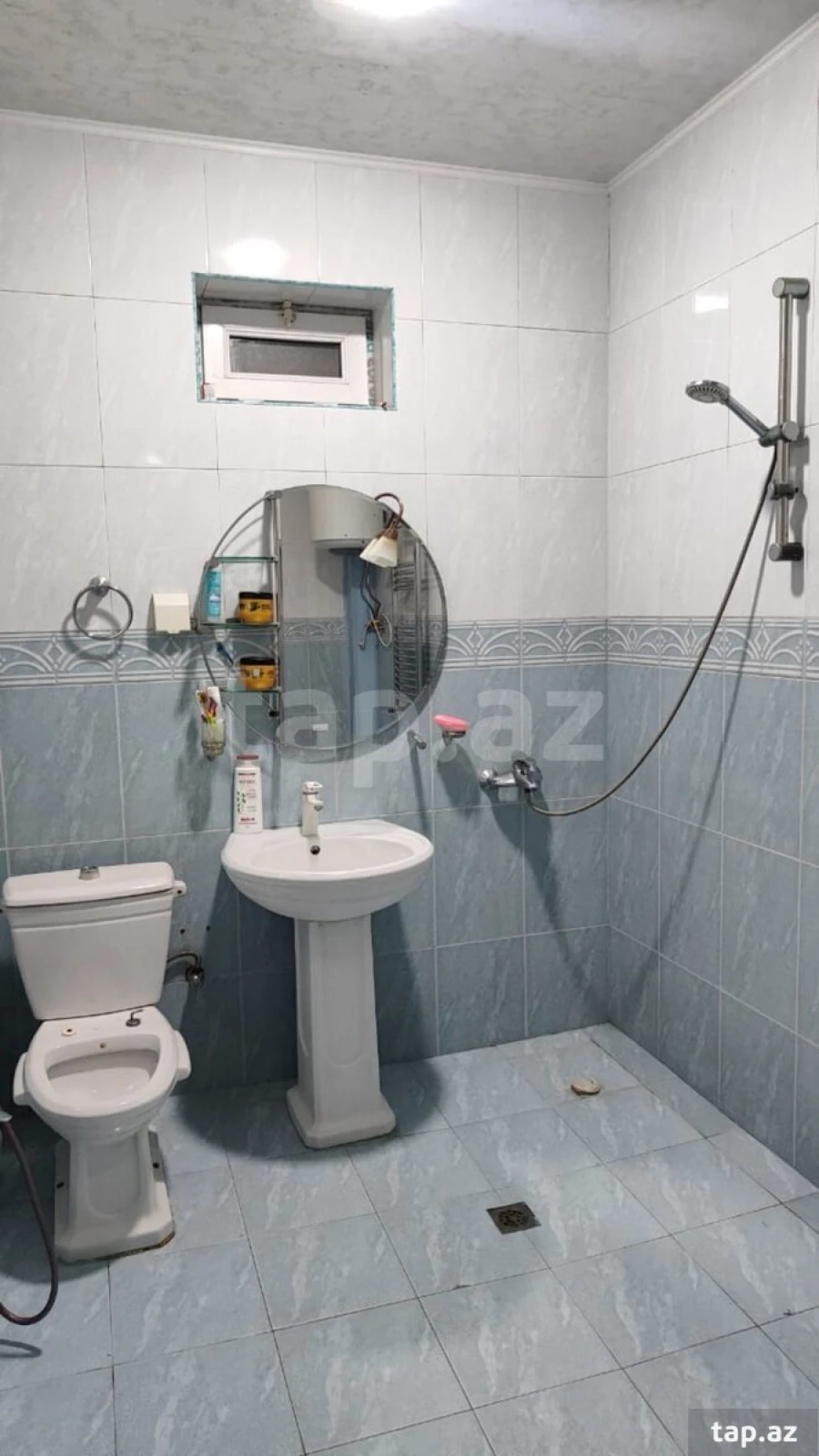 Kirayə verilir 4 otaqlı həyət evi