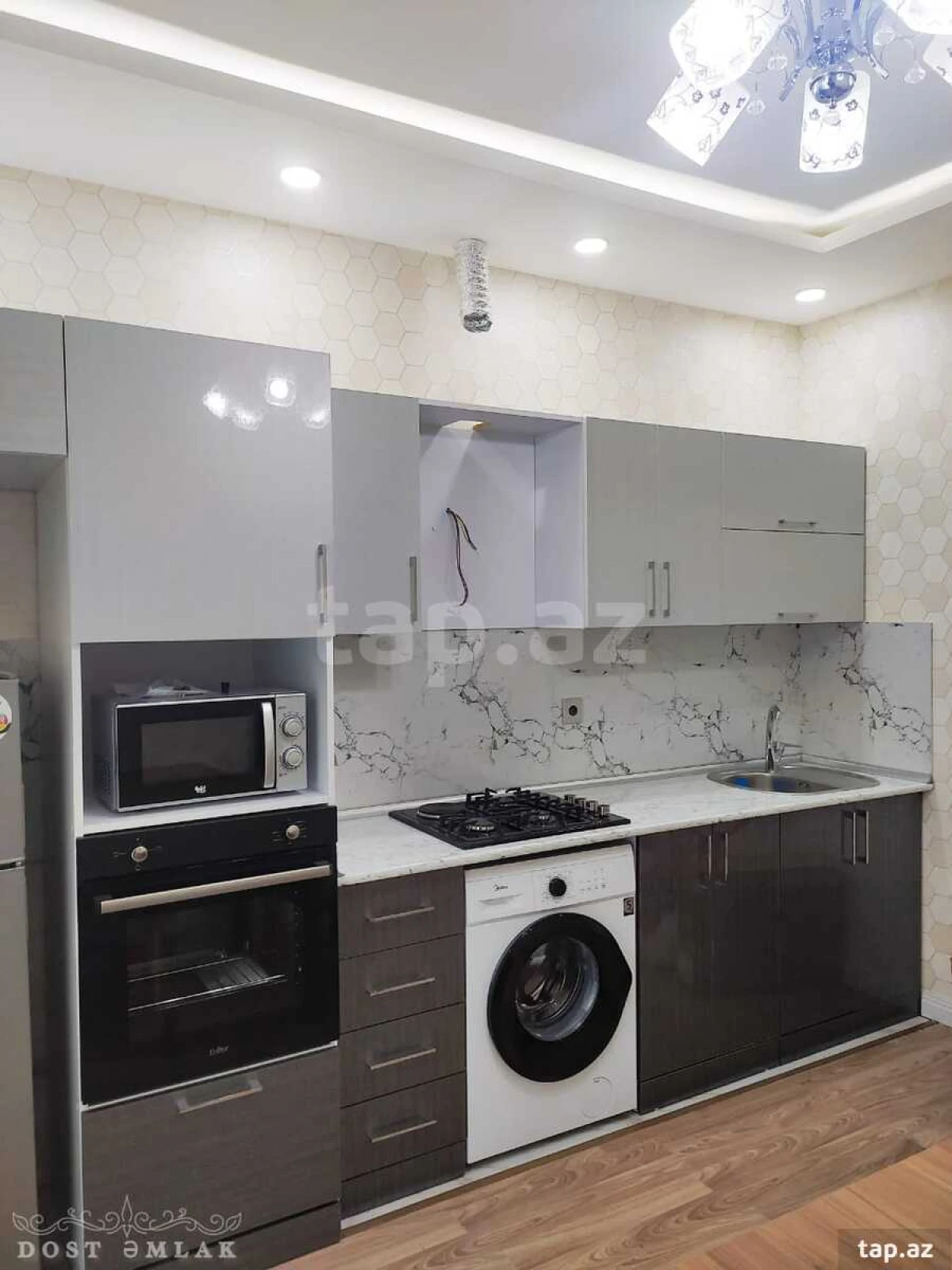 Kirayə verilir 2 otaqlı yeni tikili 105 m²