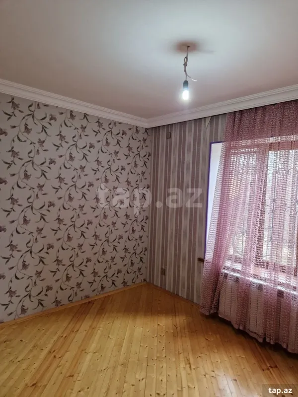 Satılır 7 otaqlı həyət evi