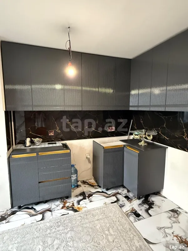Satılır 3 otaqlı mənzil 93 m²