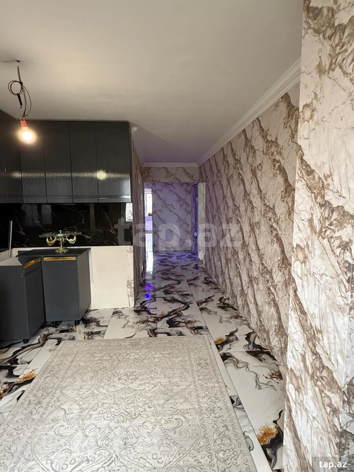 Satılır 3 otaqlı mənzil 93 m²