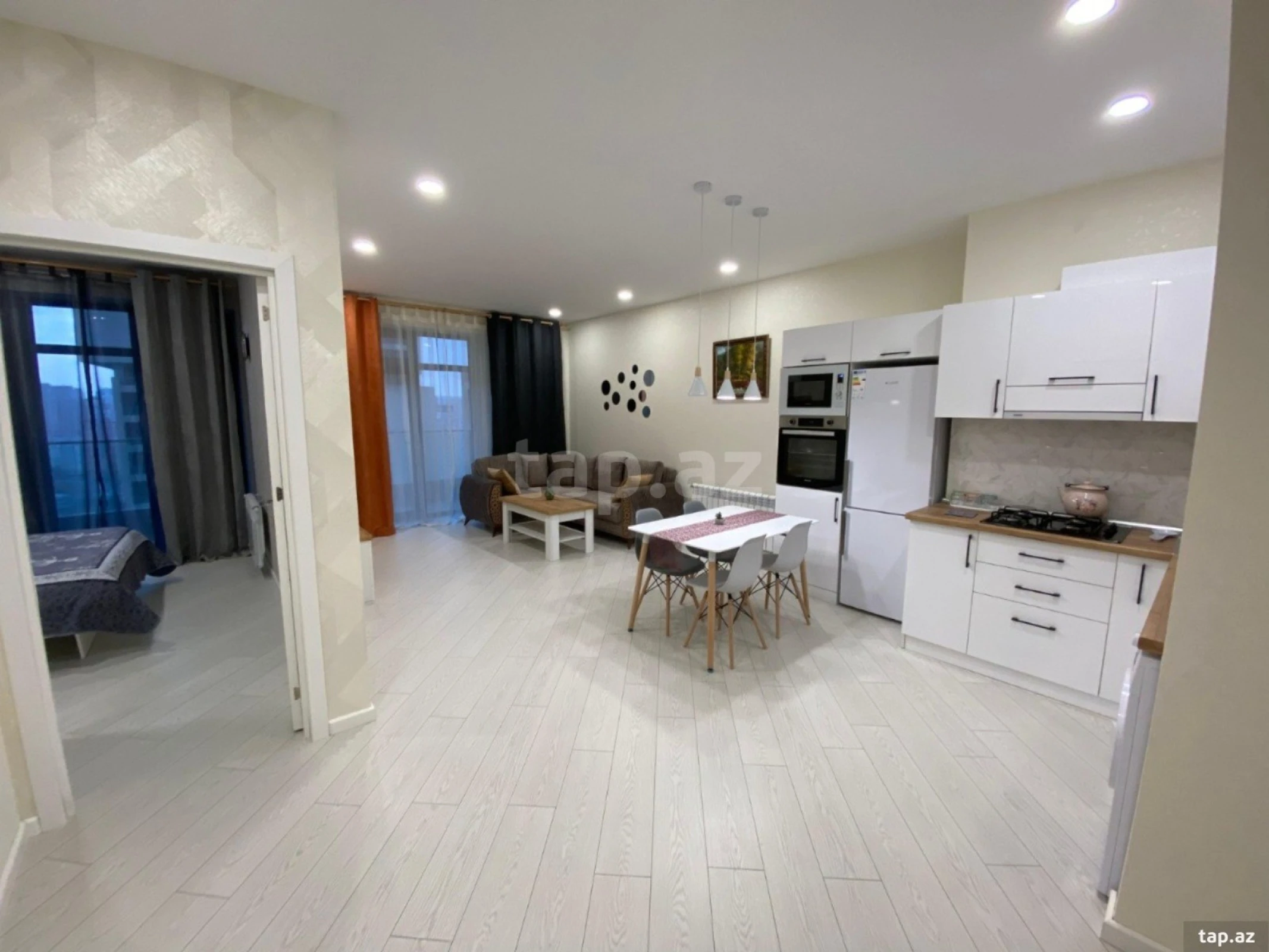 Kirayə verilir 2 otaqlı yeni tikili 65 m²