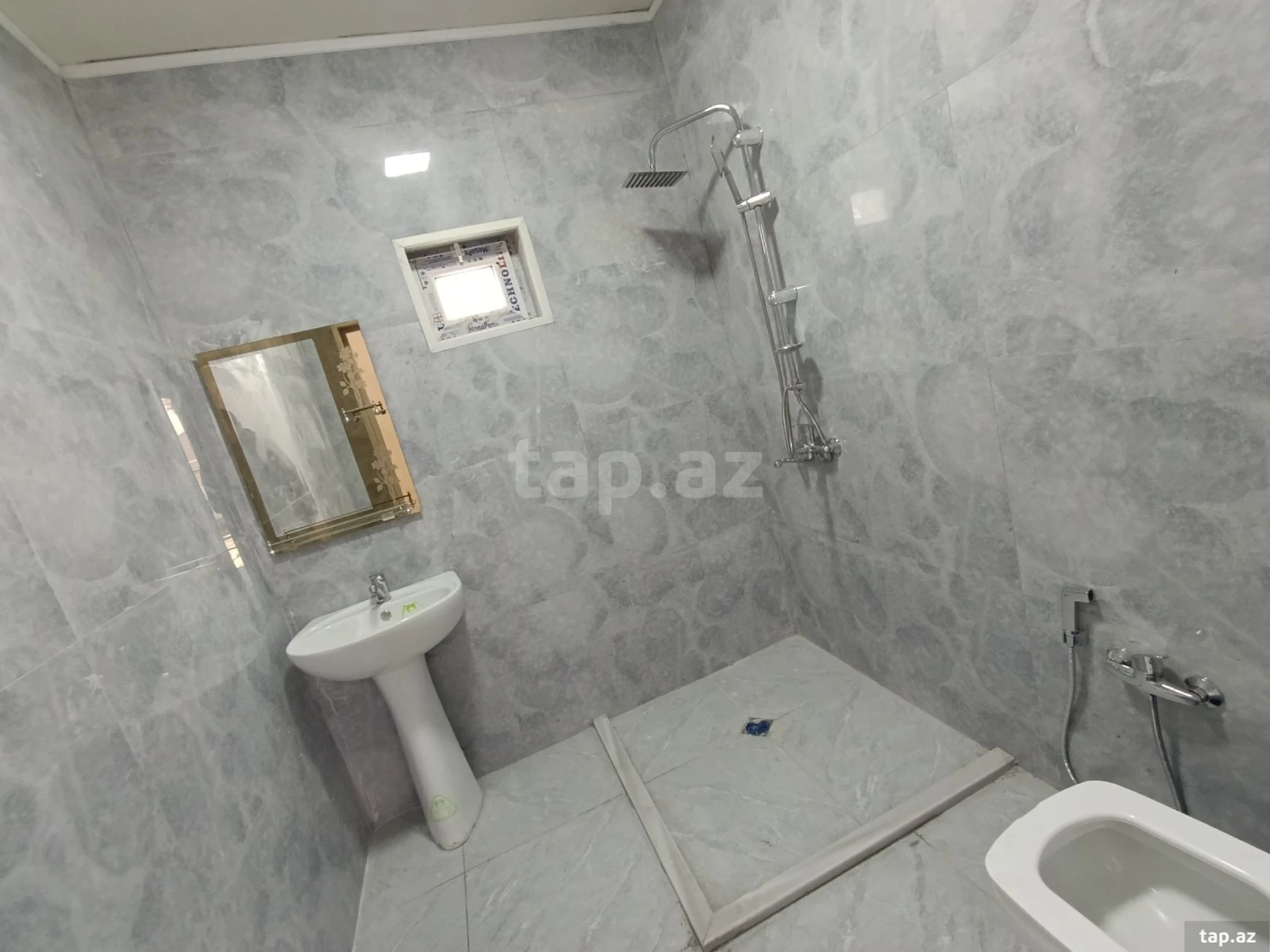 Satılır 3 otaqlı həyət evi