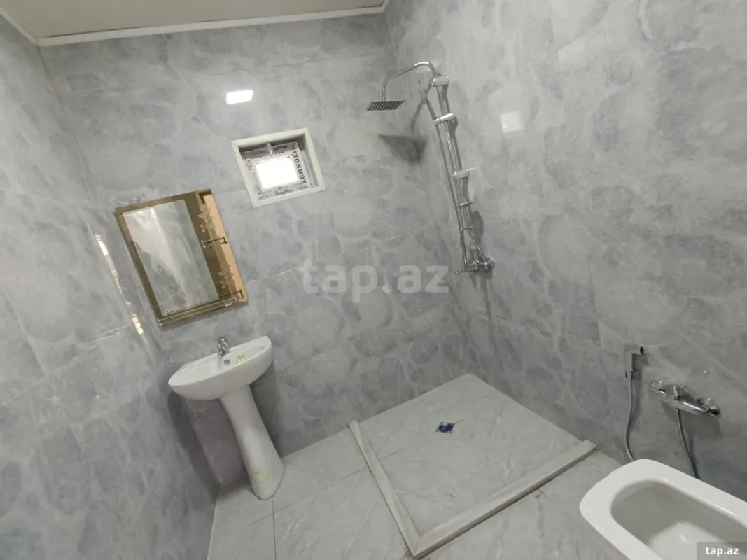 Satılır 3 otaqlı həyət evi