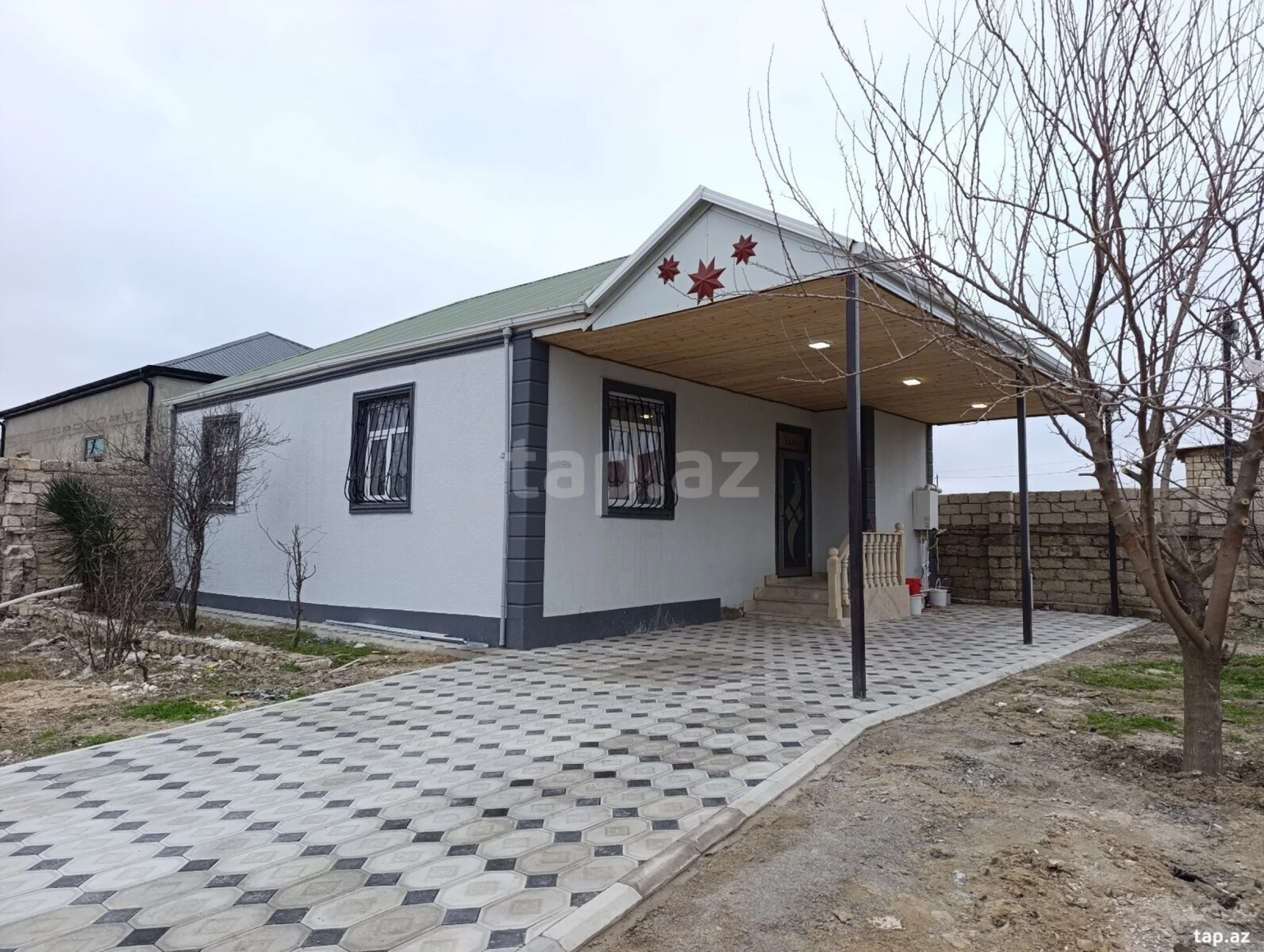 Satılır 3 otaqlı həyət evi