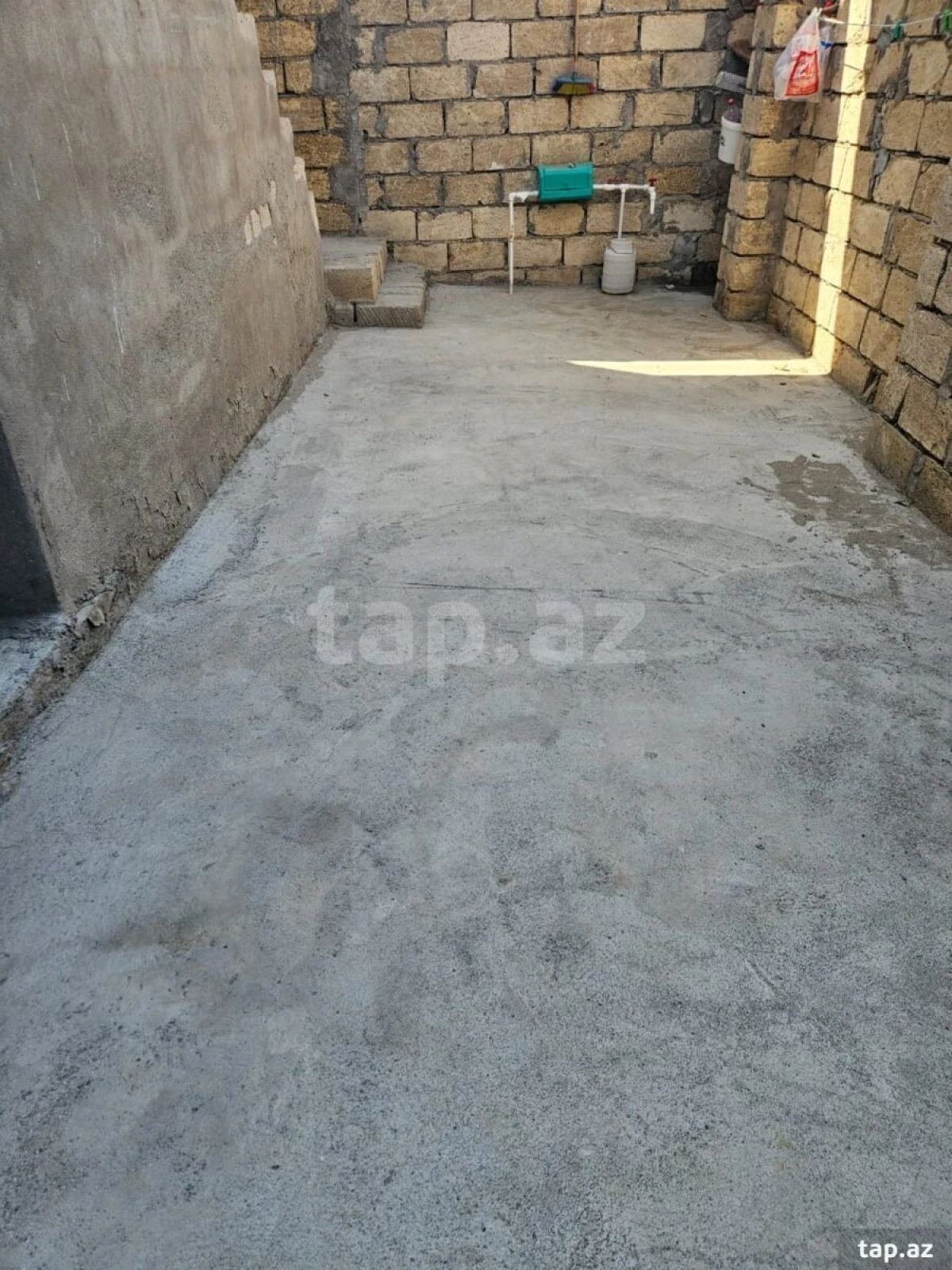 Satılır 5 otaqlı həyət evi