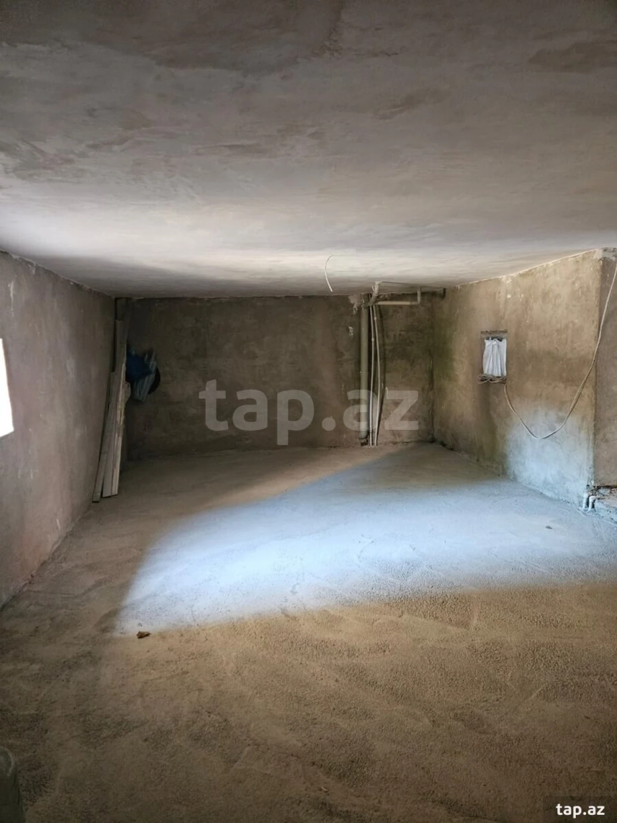 Satılır 5 otaqlı həyət evi
