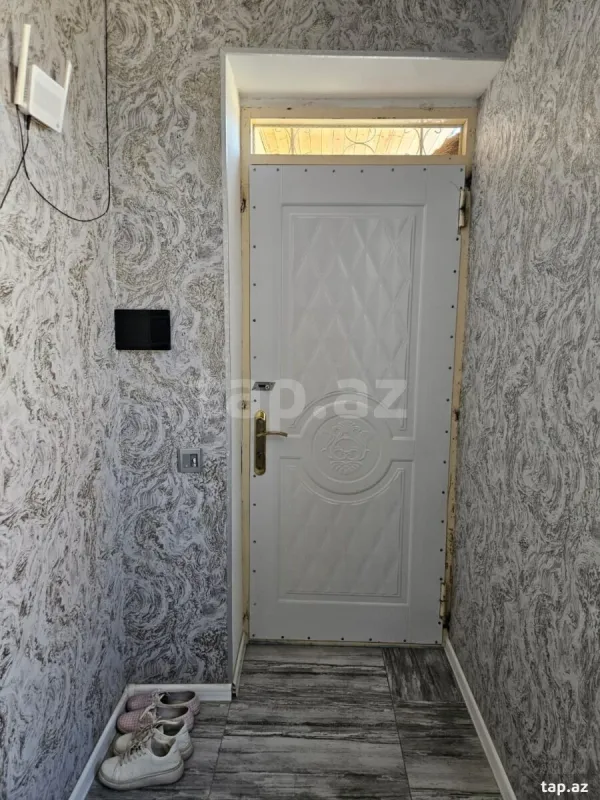 Satılır 5 otaqlı həyət evi