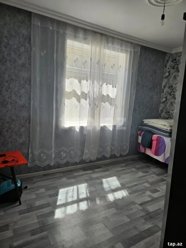 Satılır 5 otaqlı həyət evi