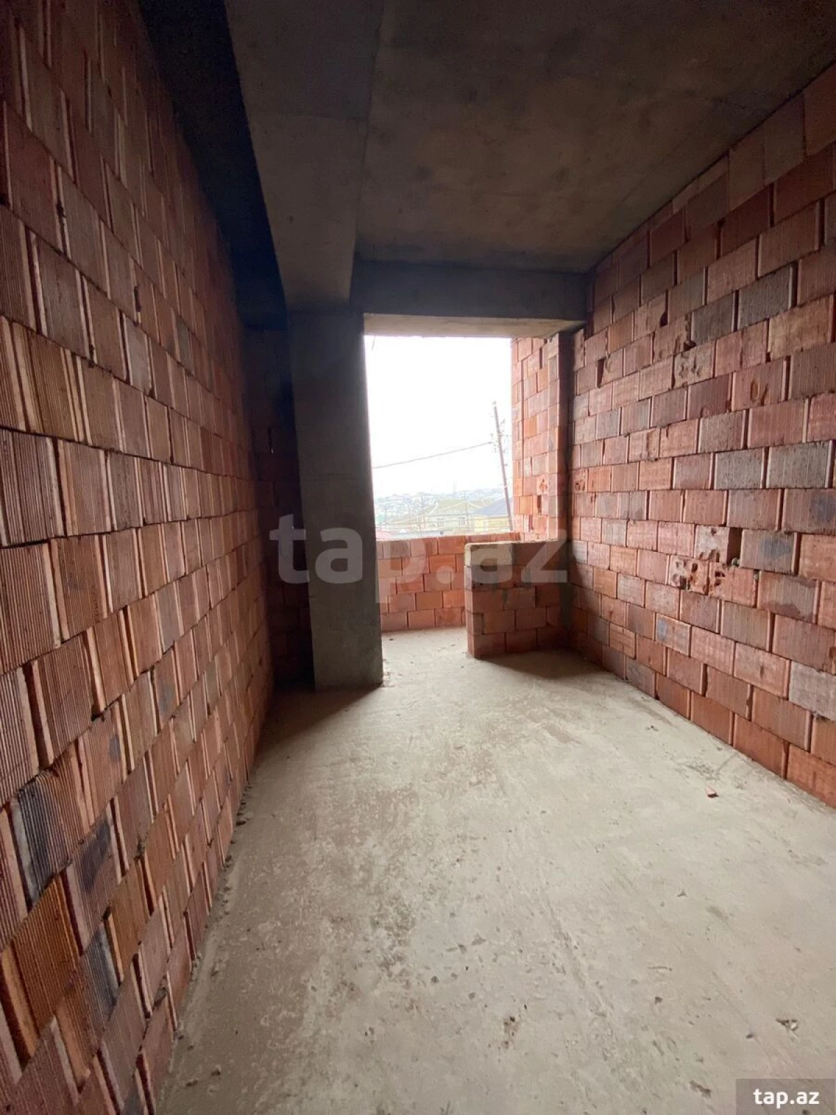 Satılır 1 otaqlı yeni tikili 43 m²