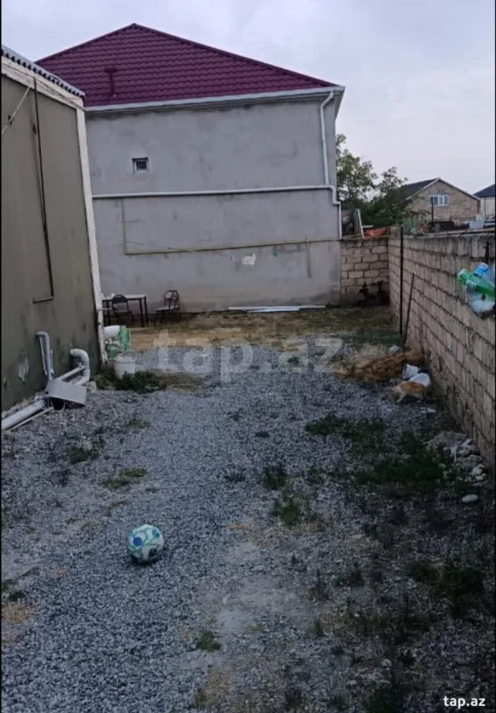 Satılır 3 otaqlı həyət evi