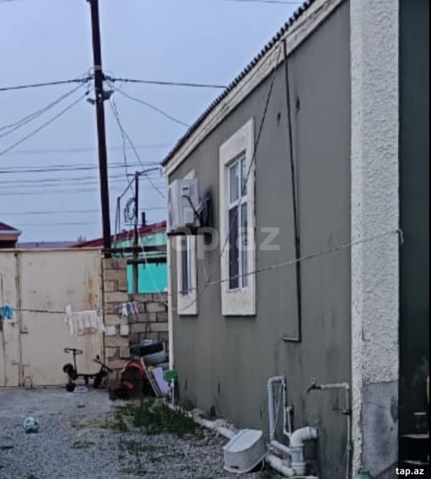 Satılır 3 otaqlı həyət evi