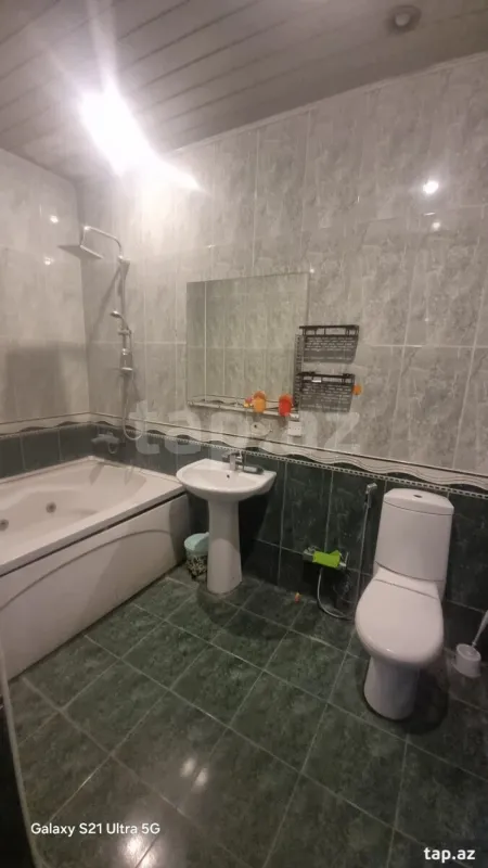 Kirayə verilir 2 otaqlı yeni tikili 92 m²