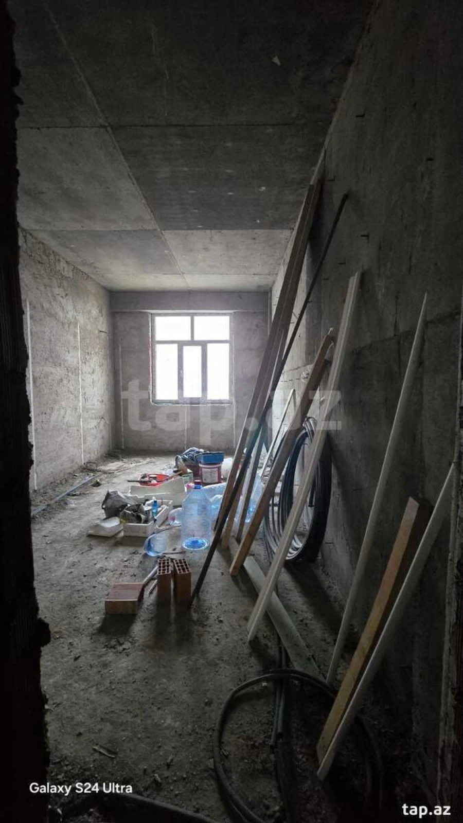 Satılır 3 otaqlı yeni tikili 100 m²