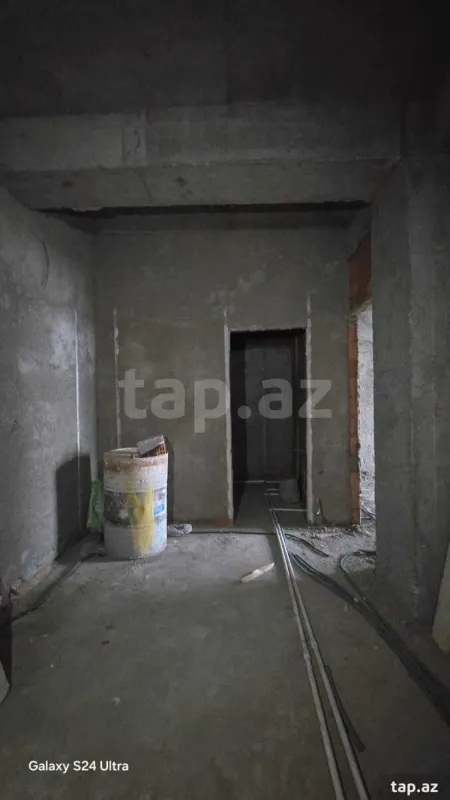 Satılır 3 otaqlı yeni tikili 100 m²