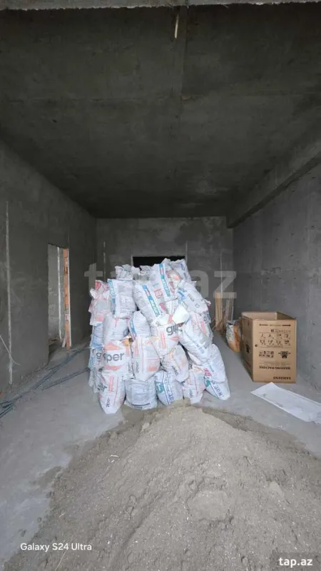 Satılır 3 otaqlı yeni tikili 100 m²