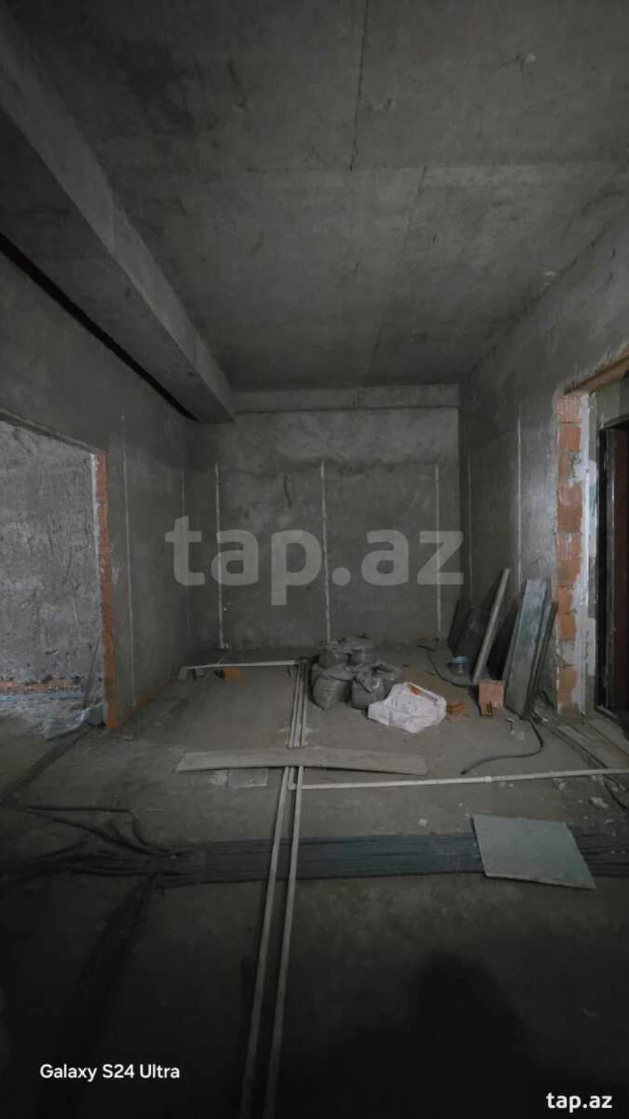 Satılır 3 otaqlı yeni tikili 100 m²