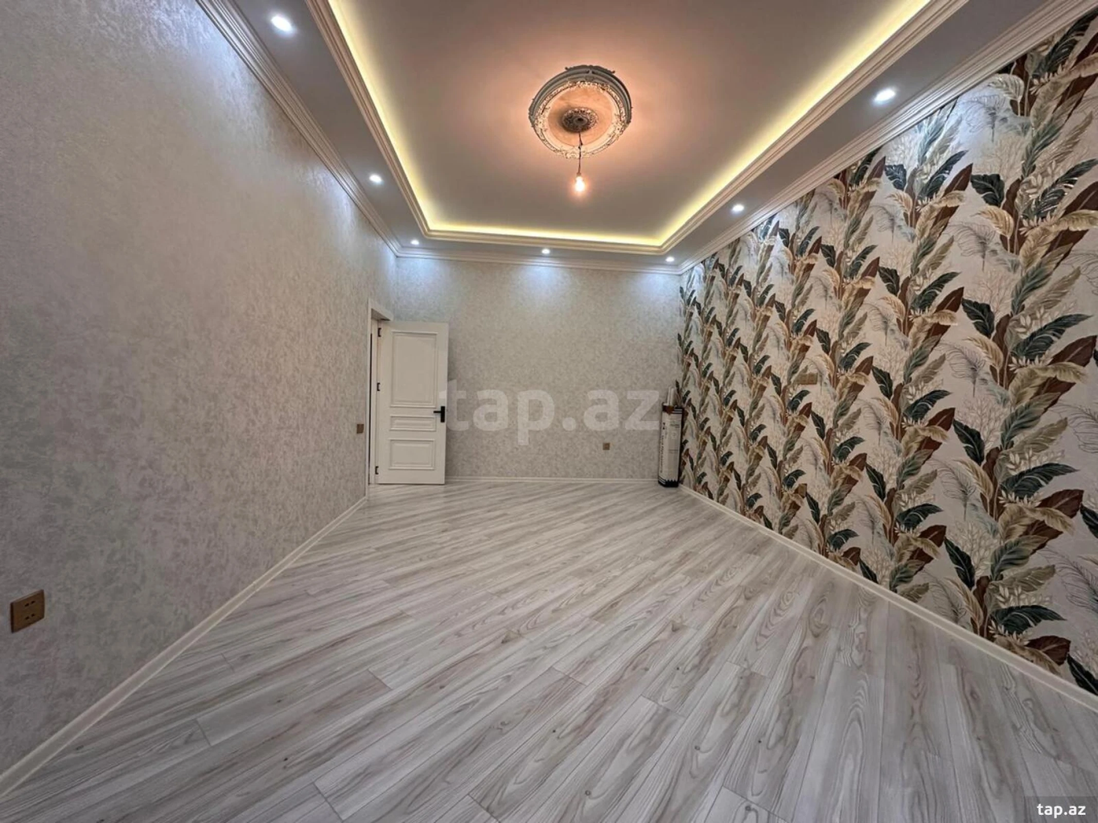 Satılır 5 otaqlı həyət evi