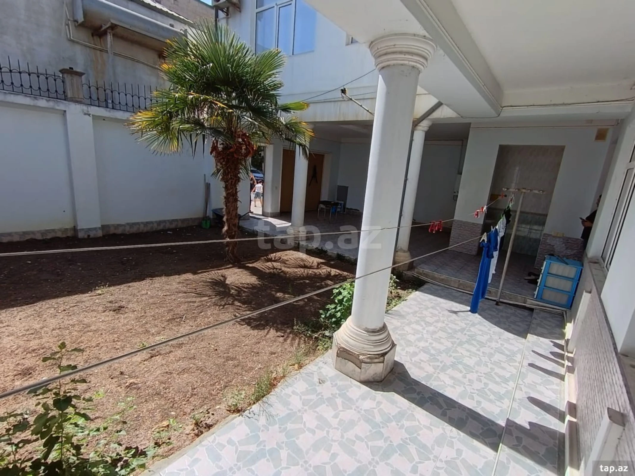 Kirayə verilir 5 otaqlı həyət evi