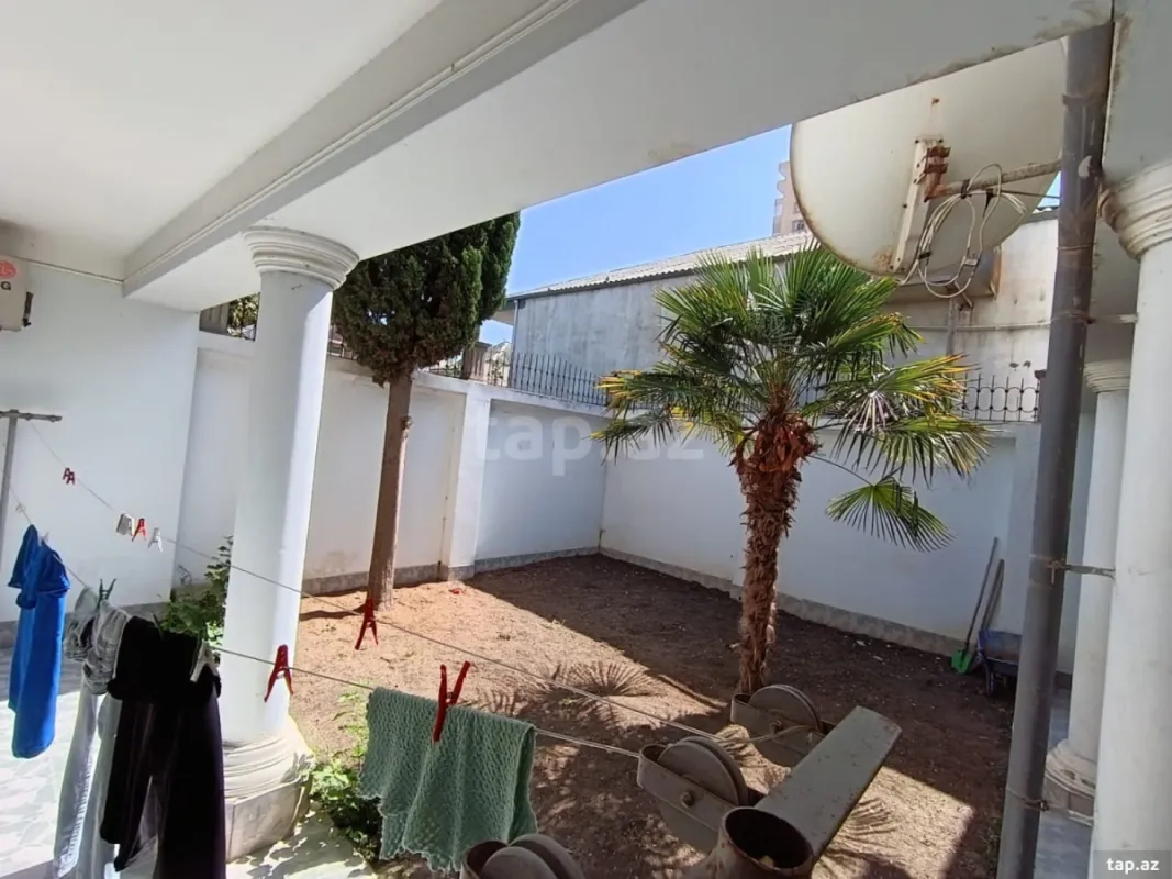 Kirayə verilir 5 otaqlı həyət evi