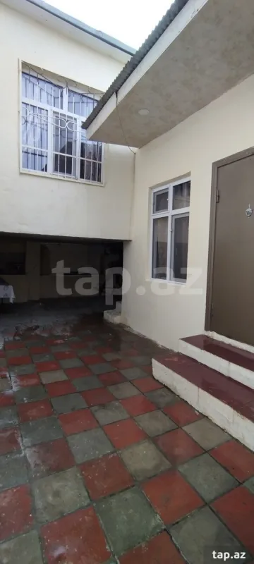 Satılır 4 otaqlı həyət evi