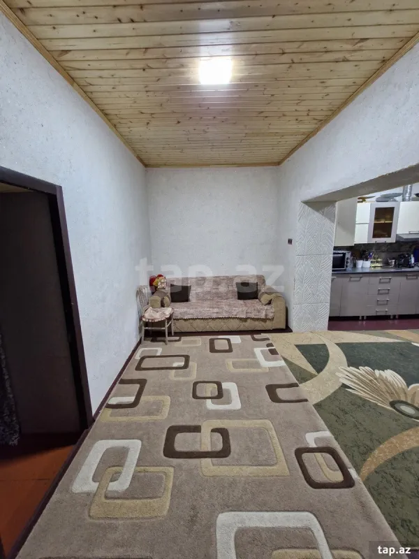 Satılır 4 otaqlı həyət evi