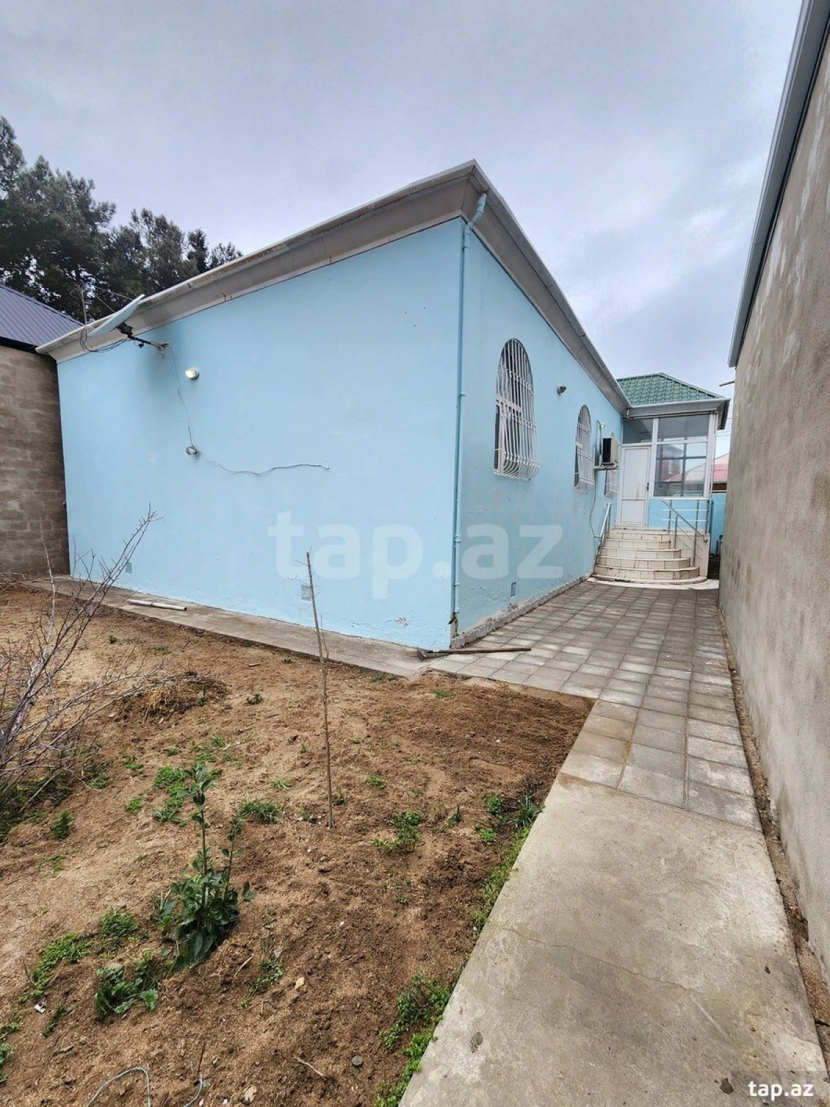 Satılır 4 otaqlı həyət evi