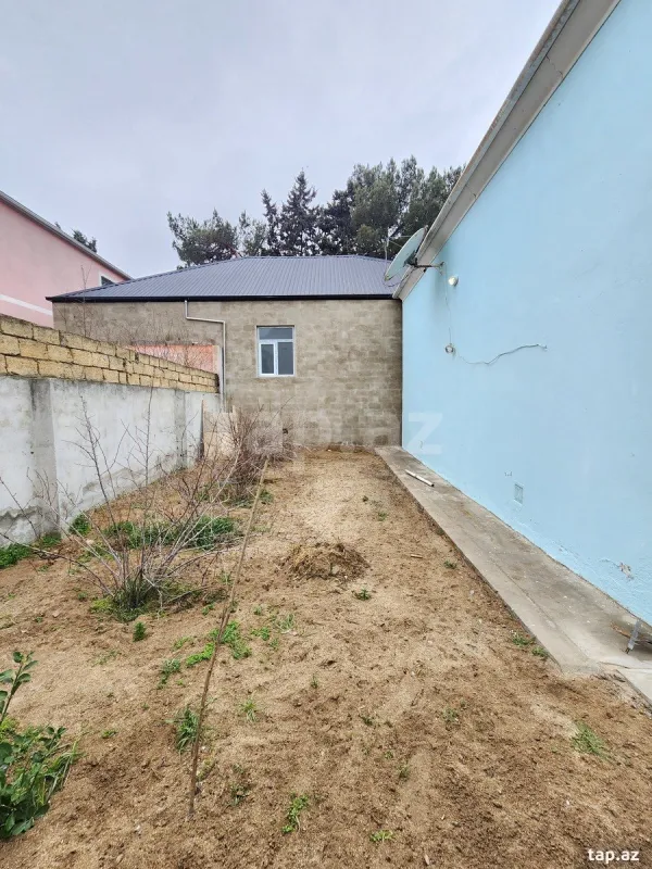 Satılır 4 otaqlı həyət evi