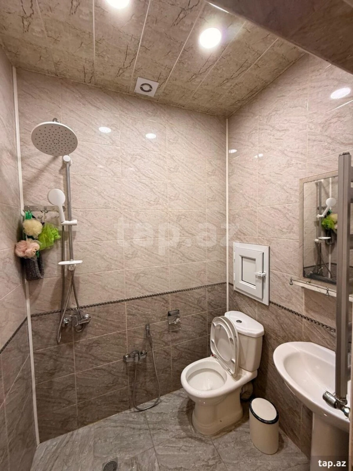 Satılır 2 otaqlı yeni tikili 63 m²