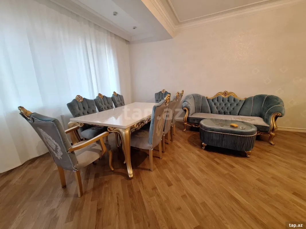 Satılır 3 otaqlı yeni tikili 135 m²