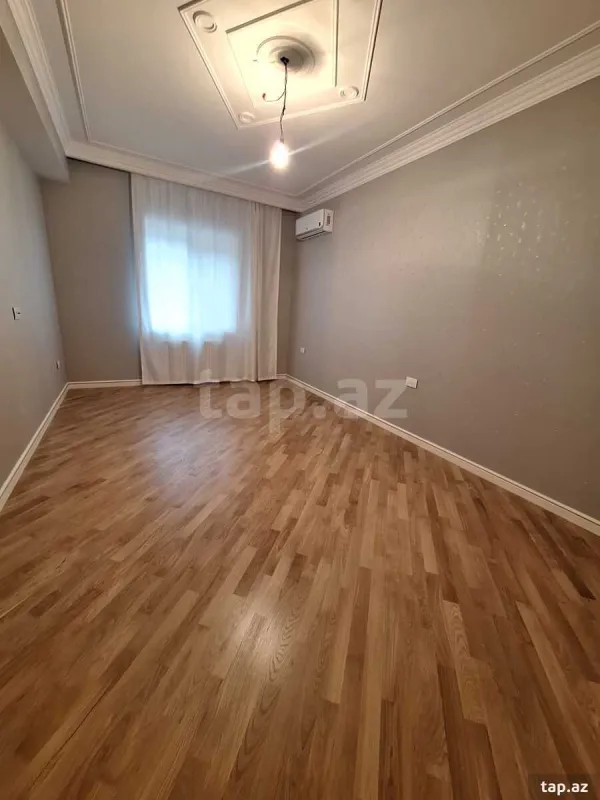 Satılır 3 otaqlı yeni tikili 135 m²