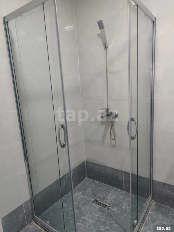 Kirayə verilir 2 otaqlı yeni tikili 68 m²