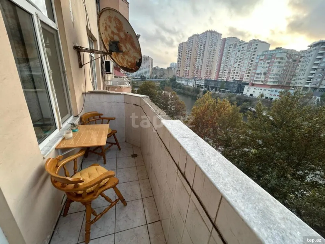 Satılır 3 otaqlı yeni tikili 100 m²