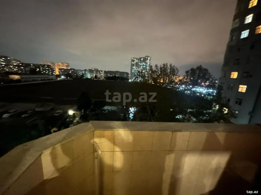 Satılır 3 otaqlı yeni tikili 100 m²