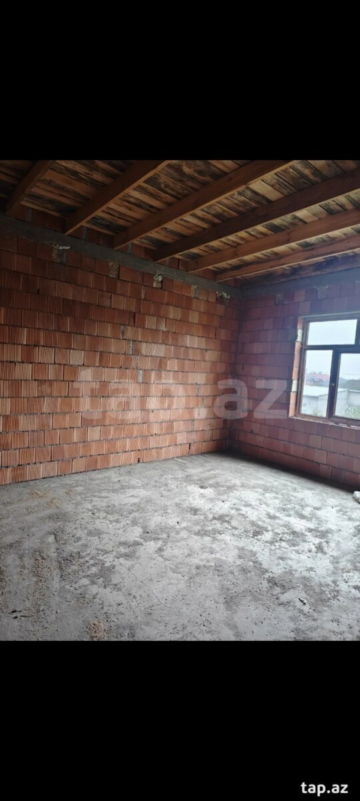 Satılır 4 otaqlı həyət evi