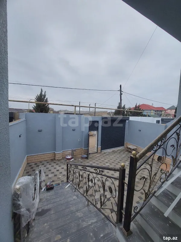 Satılır 4 otaqlı həyət evi