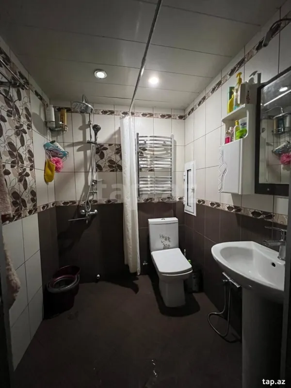 Kirayə verilir 2 otaqlı yeni tikili 66 m²