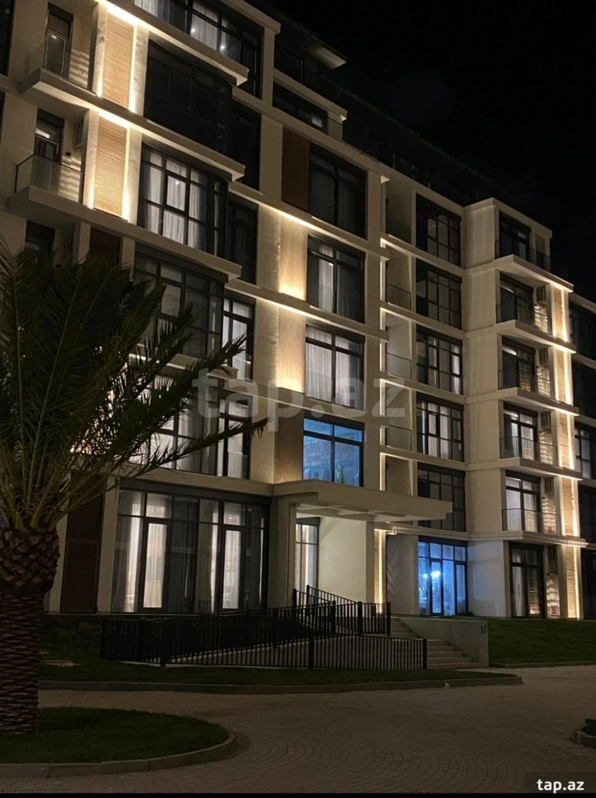 Kirayə verilir 2 otaqlı yeni tikili 77 m²