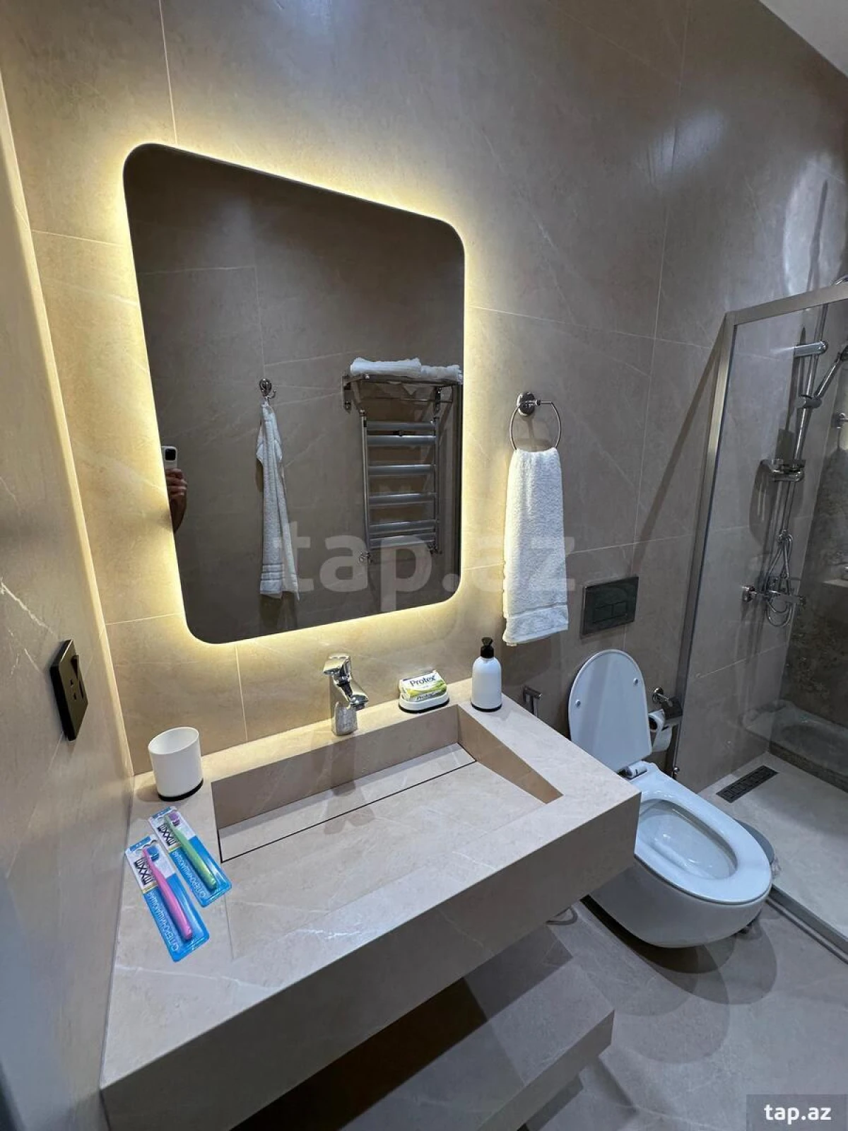 Kirayə verilir 2 otaqlı yeni tikili 77 m²