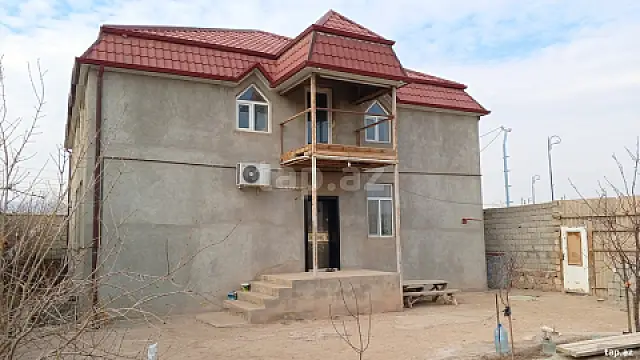Satılır 6 otaqlı həyət evi 145 m² — Culfa 6 otaq 145.00 m²