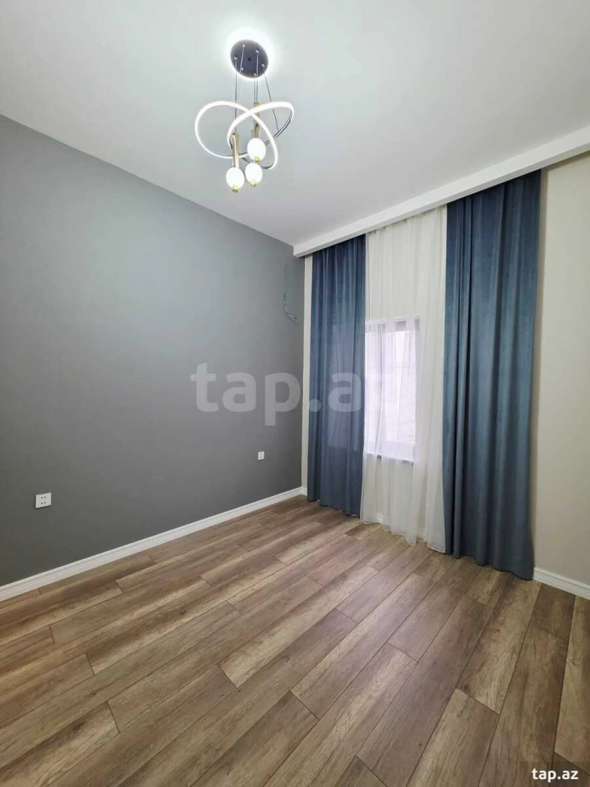 Satılır 4 otaqlı həyət evi